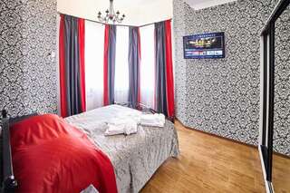 Гостиница Кристалл Кисловодск Улучшенный номер с кроватью размера «king-size»-7